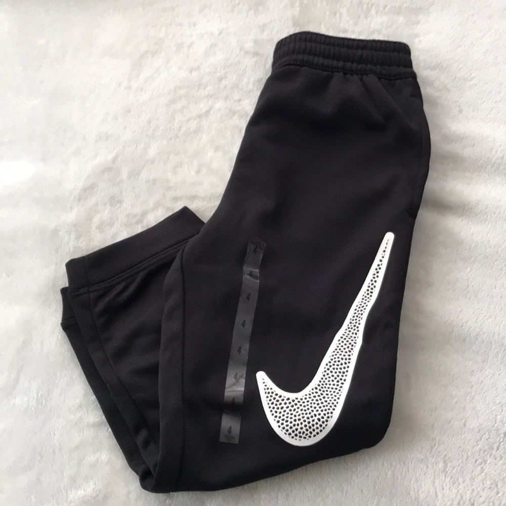 NEW Nike DRI-FIT sweatpants